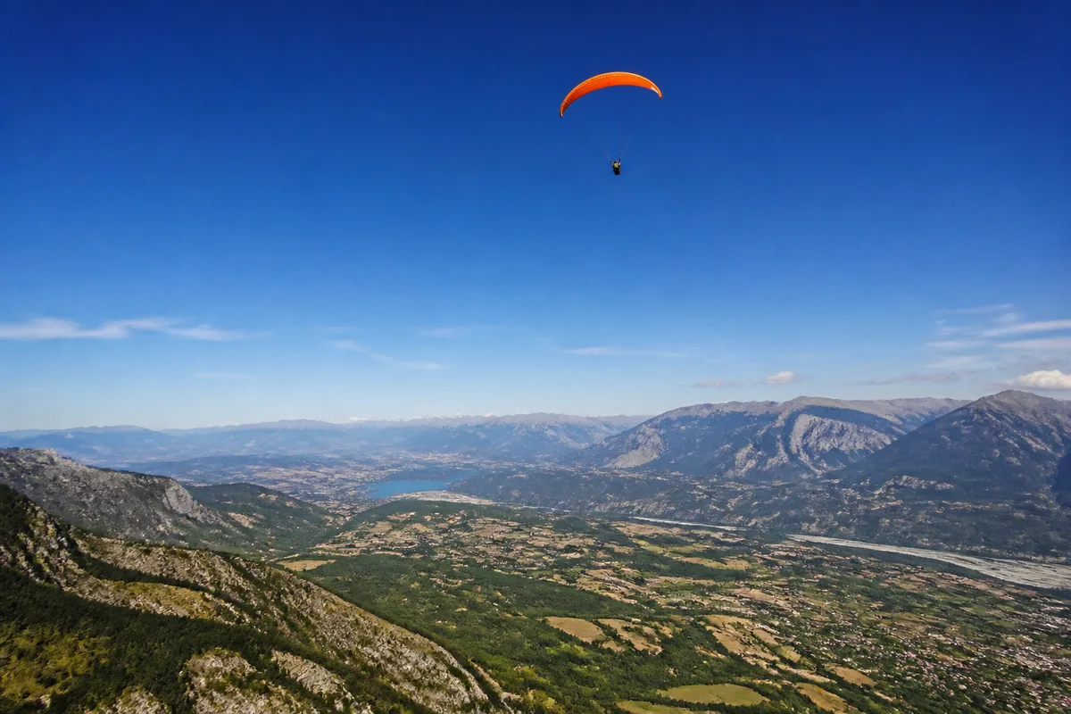 Saut en parachute près d'Aix-en-Provence : Sisteron, Verdon et Durance